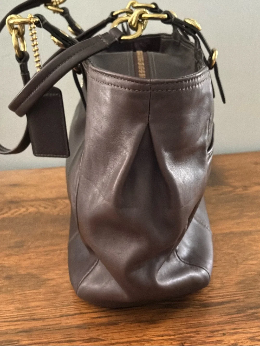Coach Brown Leather Tote with Gold-Tone Hardware G1082-15740